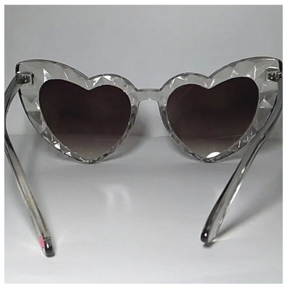 Betsey Johnson Clear Cateye Heartshaped Women's Sunglasses - Picture 3 of 6